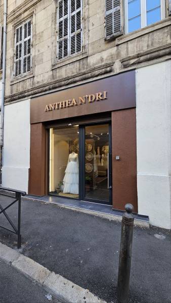 Anthea N'DRI, votre nouvel espace dédié à la robe de mariée